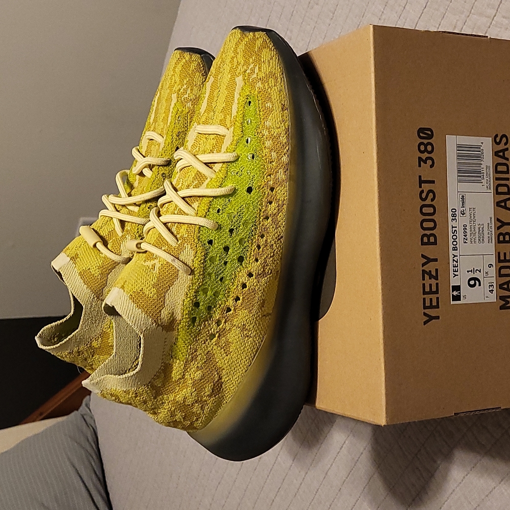 Yeezy boost 380 fz4990 hylte size 9.5